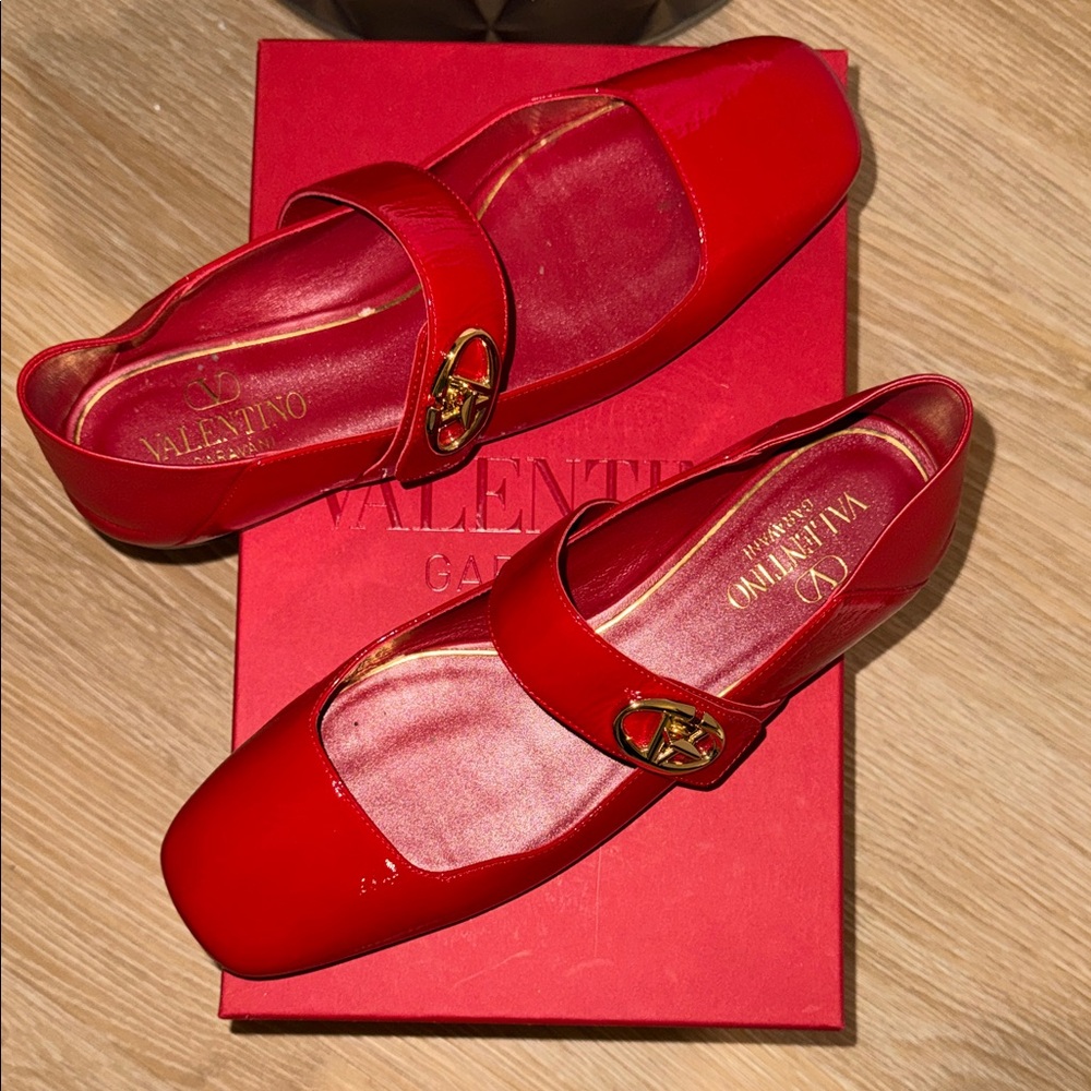 Authentic Valentino Garavani VLogo Locker Mary-Jane ballerina shoes - Picture 8 of 9